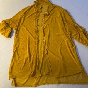 Womens Size XL Matte Collection Top.